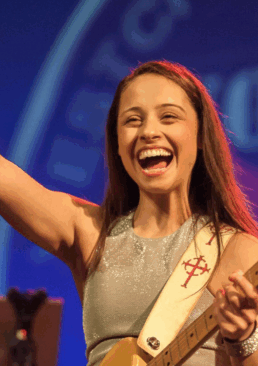 Kristen Capolino live_2 {{brizy_dc_image_alt imageSrc=